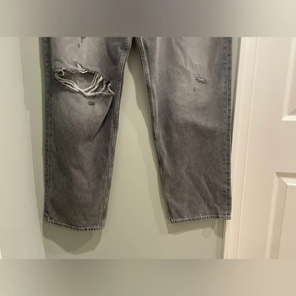 Etica Tyler Vintage Straight Grey High Waist Distressed Jeans Size 31- NWT‎